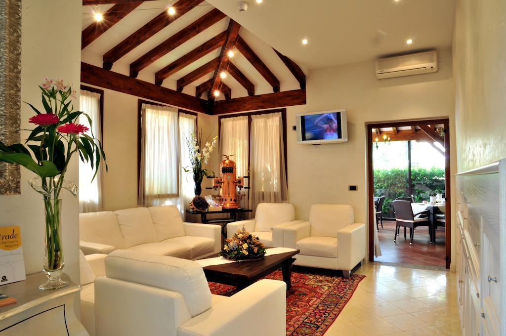 פבולו נל פריגניאנו Hotel Ferro Di Cavallo מראה חיצוני תמונה